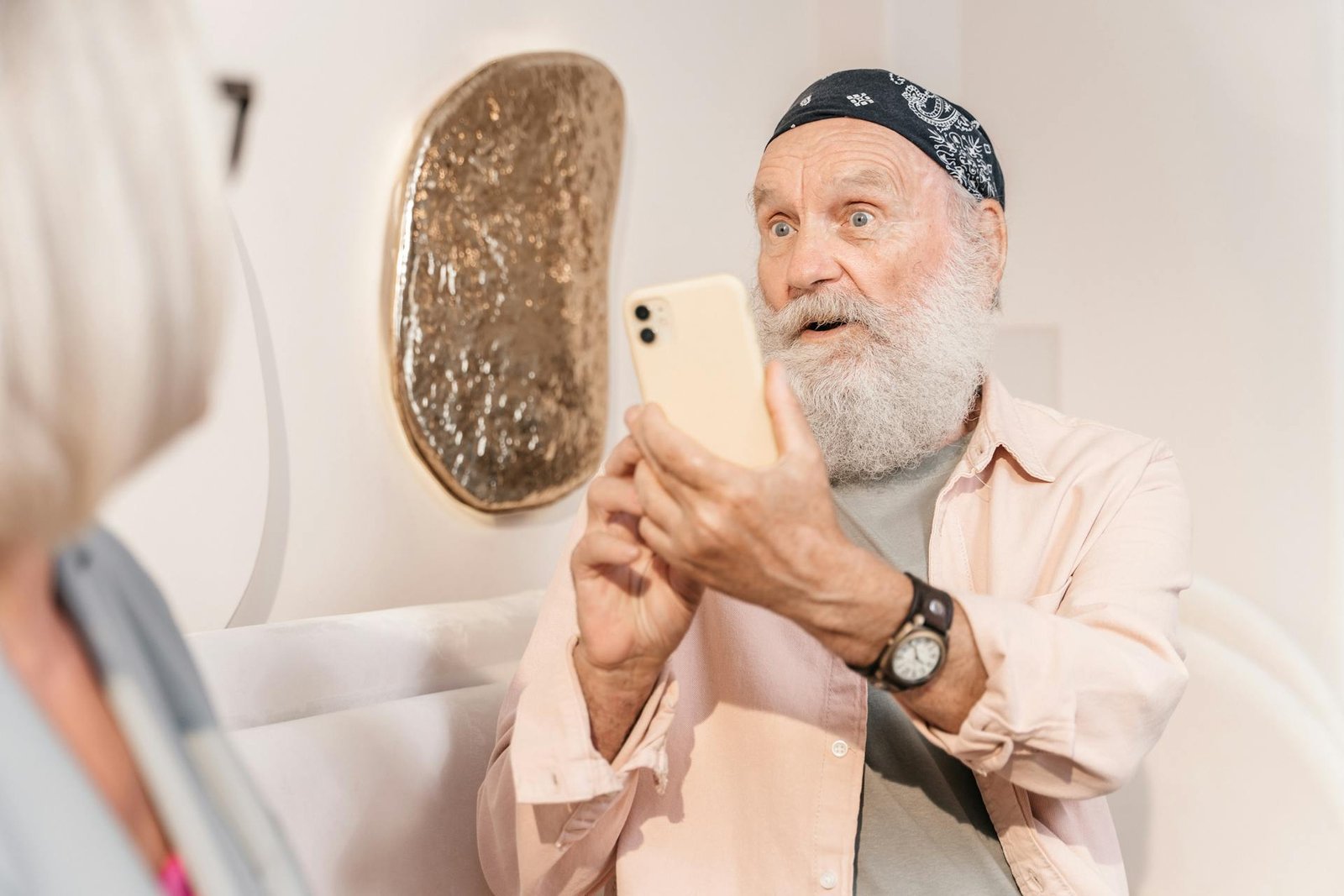 Scopri Come Scegliere uno smartphone per anziani